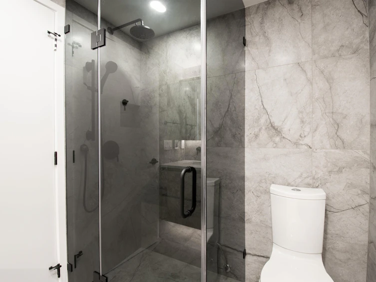 4170 Columbia Street, Vancouver, BC, V5Y 2J6 - 21