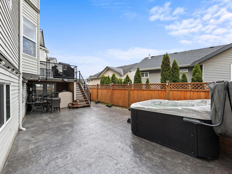 20496 67 Avenue, Langley, BC, V2Y 2X9 - 2