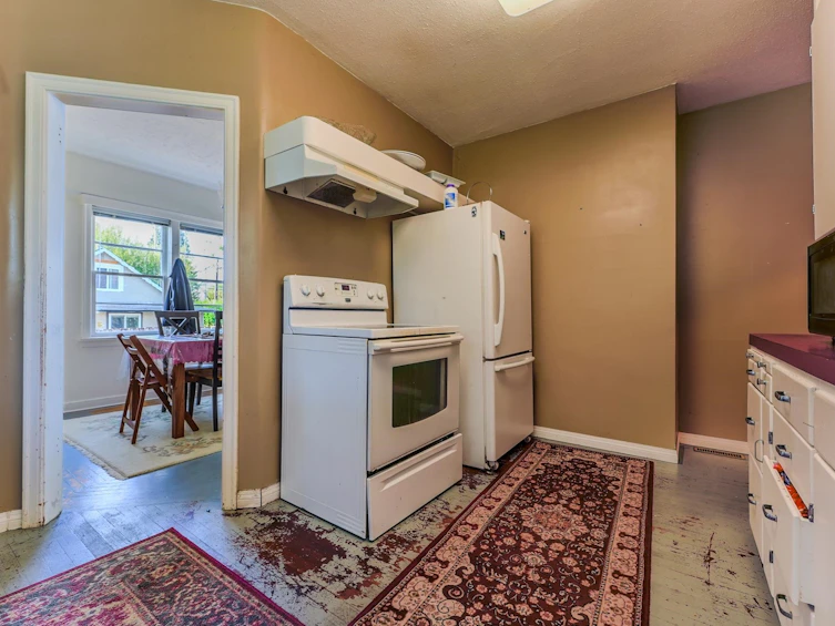 46220 Maple Avenue, Chilliwack, BC, V2P 2J4 - 8