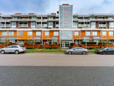 413-10020 Dunoon Drive - 2