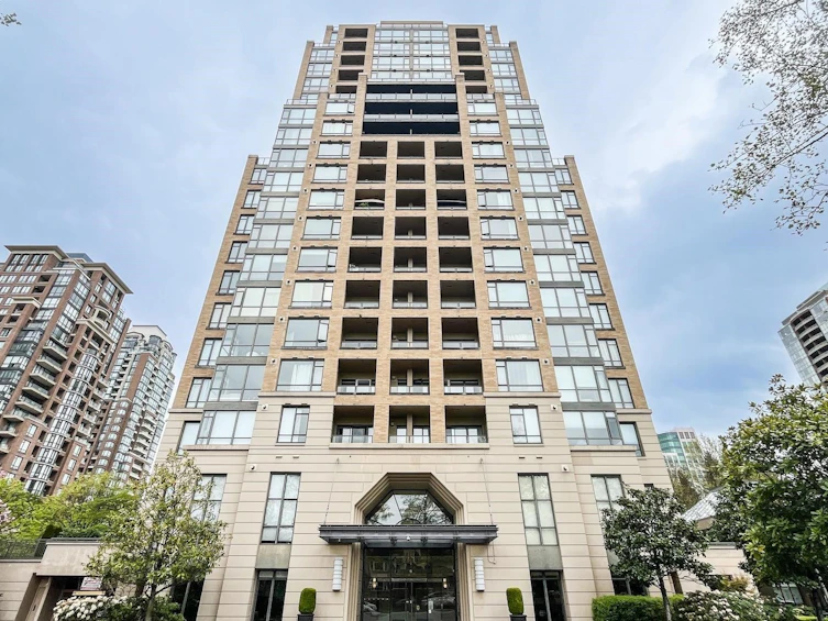 301-7368 Sandborne Avenue, Burnaby, BC, V3N 5C5 - 8