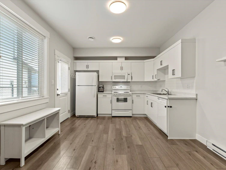 47389 Yale Road, Chilliwack, BC, V2P 7M8 - 35