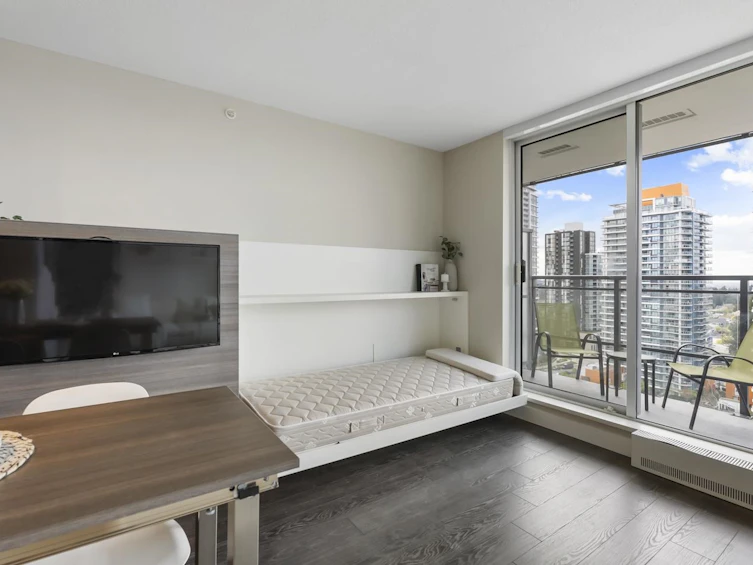 2305-13398 104 Avenue, Surrey, BC, V3T 1V6 - 9