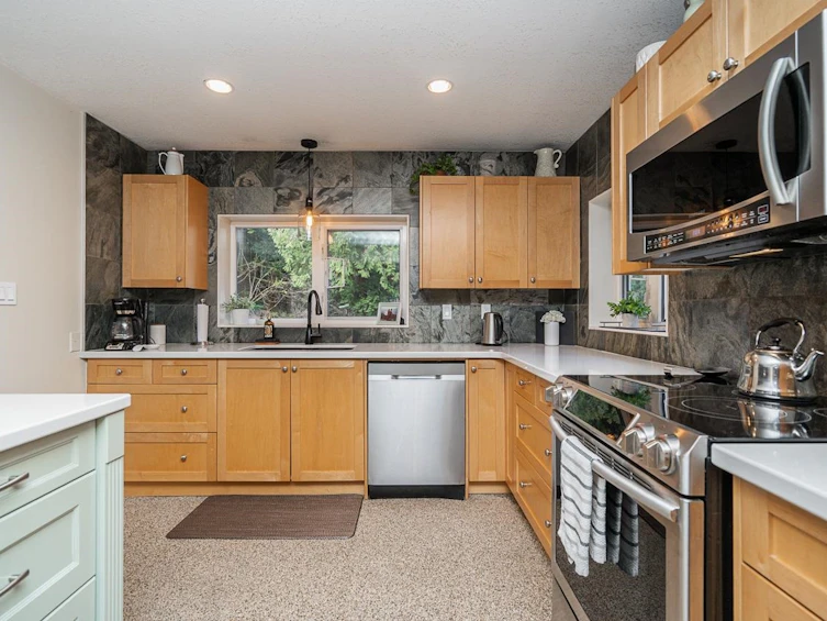 12845 Sylvester Road, Mission, BC, V2V 0B1 - 13