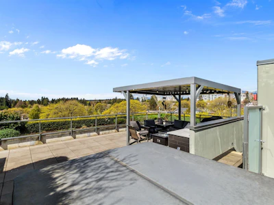 402-6333 West Boulevard - 4