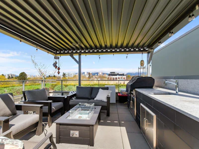 402-6333 West Boulevard - 3