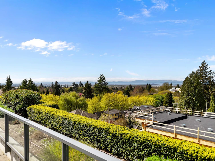 402-6333 West Boulevard, Vancouver, BC, V6M 0C1 - 2
