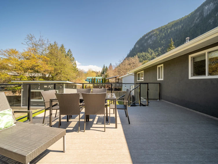 38325 Fir Street, Squamish, BC, V8B 0W8 - 9