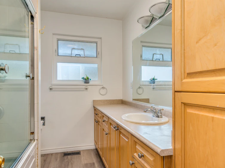 760 Grover Avenue, Coquitlam, BC, V3J 3C8 - 15