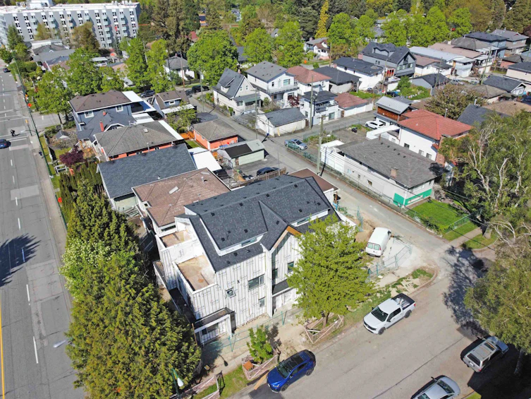 2-2017 E 23rd Avenue, Vancouver, BC, V5N 2T9 - 8