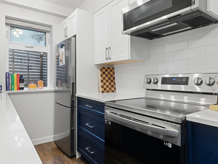 103-1649 Comox Street, Vancouver, BC, V6G 1P4 - 10