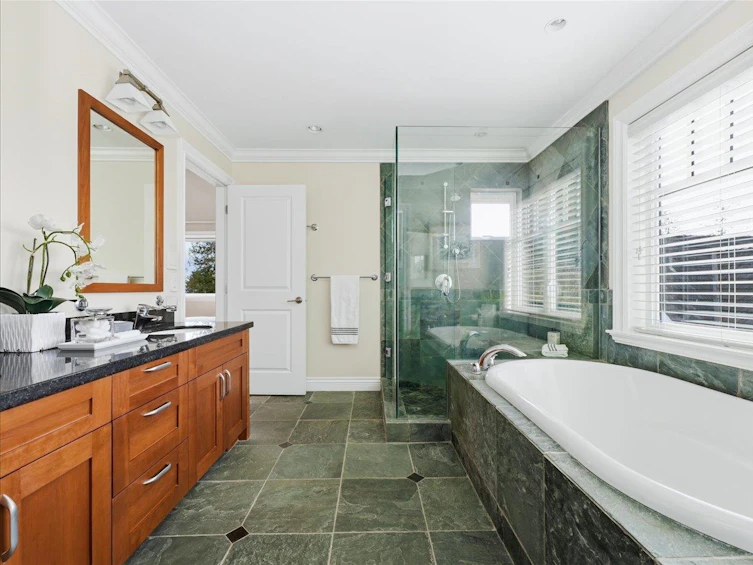 2618 Lawson Avenue, West Vancouver, BC, V7V 2G2 - 21
