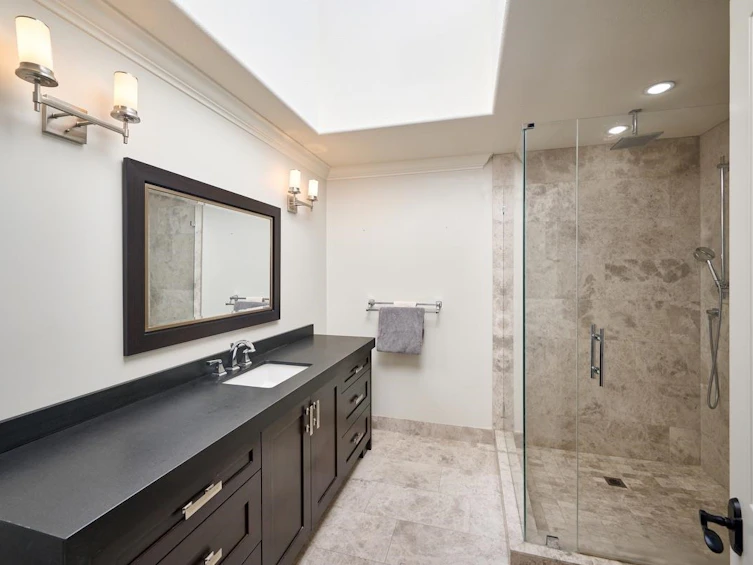 1373 Glenbrook Street, Coquitlam, BC, V3E 3G8 - 21
