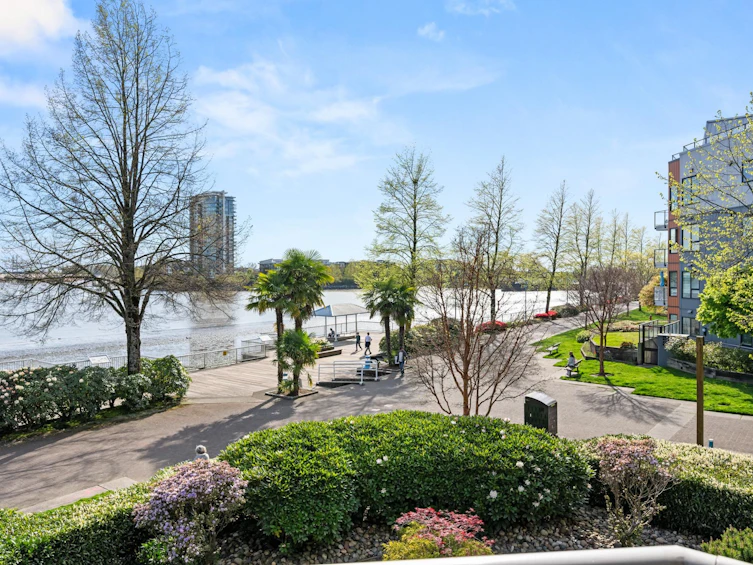 211-31 Reliance Court, New Westminster, BC, V3M 6C6 - 37
