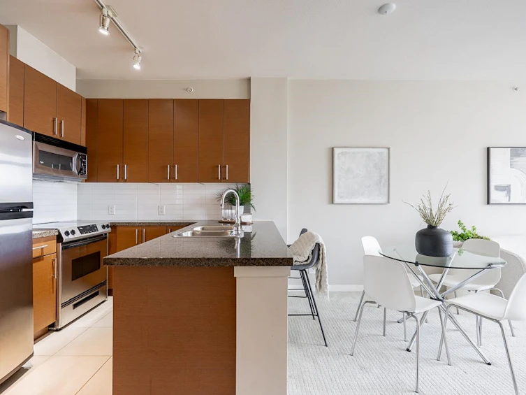 2305-2345 Madison Avenue, Burnaby, BC, V5C 0B4 - 12