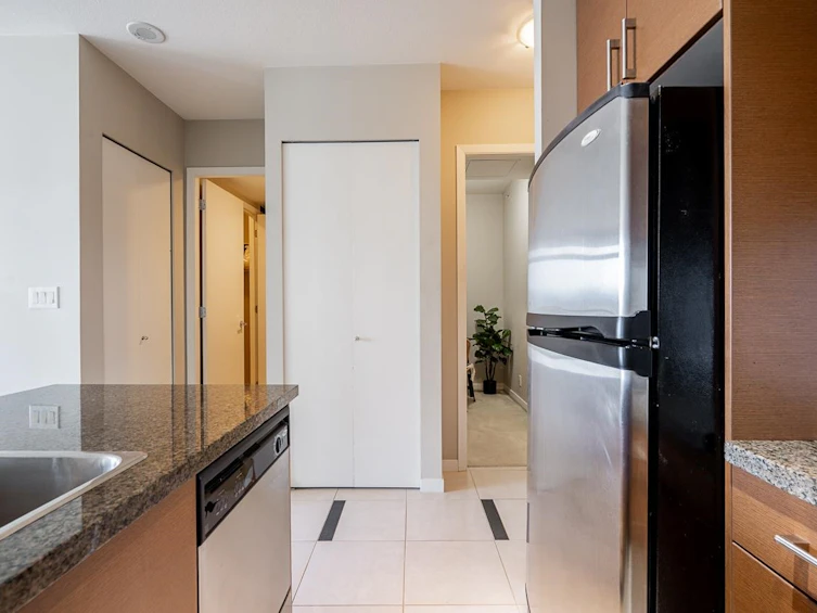 2305-2345 Madison Avenue, Burnaby, BC, V5C 0B4 - 9