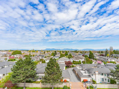 519-10020 Dunoon Drive - 3