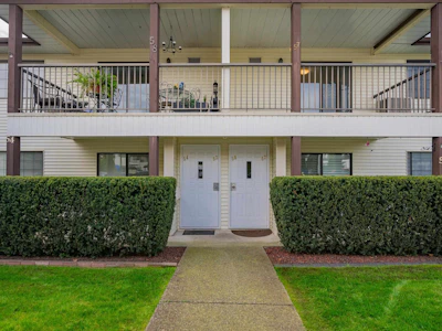 57-32718 Garibaldi Drive - 3