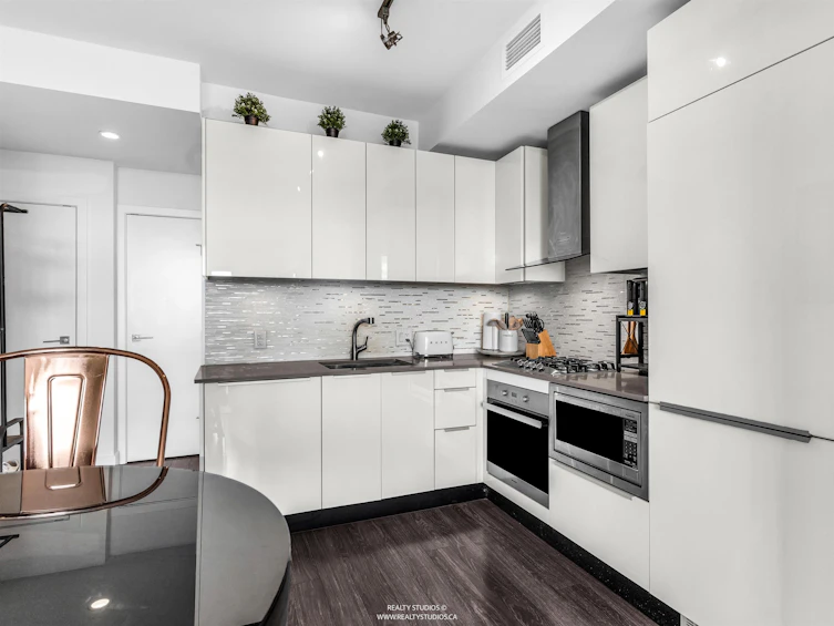 3305-1283 Howe Street, Vancouver, BC, V6Z 0E3 - 8