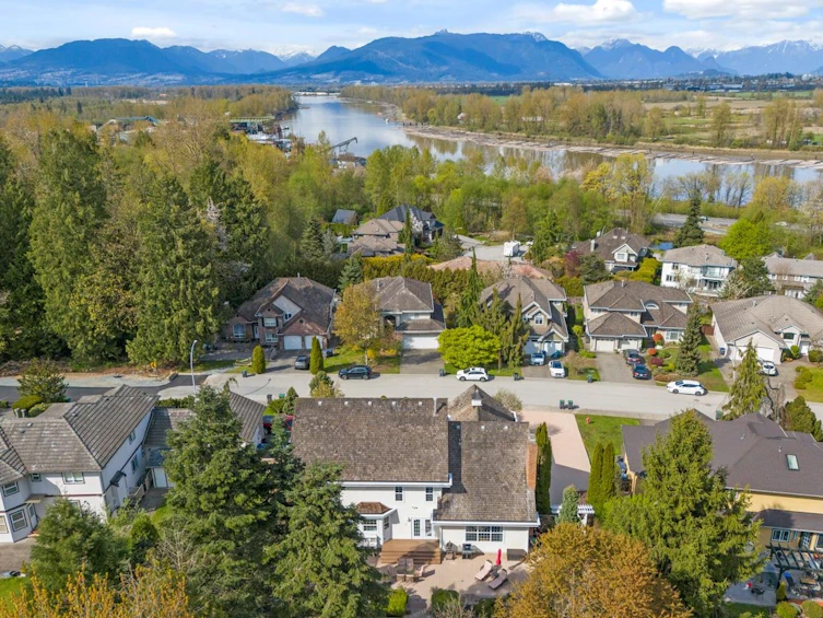 18012 99a Avenue, Surrey, BC, V4N 4V6 - 38
