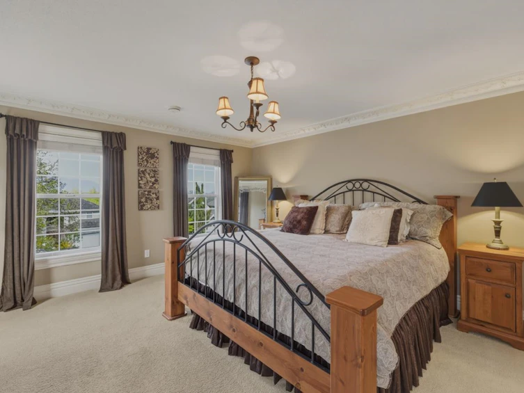 18012 99a Avenue, Surrey, BC, V4N 4V6 - 18