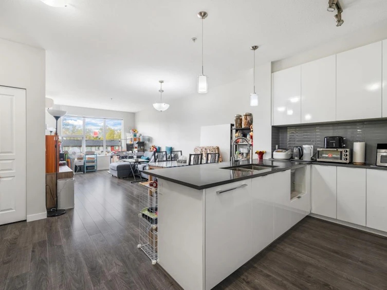 320-9311 Alexandra Road, Richmond, BC, V6X 0L8 - 2