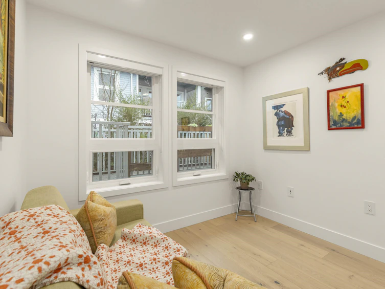 517 E 11th Avenue, Vancouver, BC, V5T 2E1 - 18