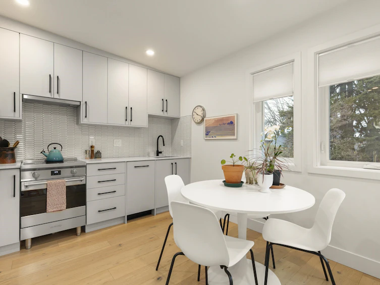 517 E 11th Avenue, Vancouver, BC, V5T 2E1 - 7