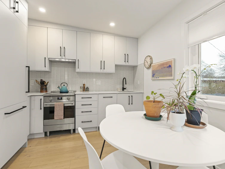 517 E 11th Avenue, Vancouver, BC, V5T 2E1 - 8