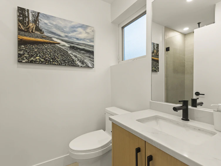 517 E 11th Avenue, Vancouver, BC, V5T 2E1 - 16