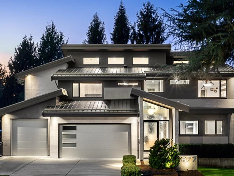 1877 126 Street, Surrey, BC, V4A 3P4