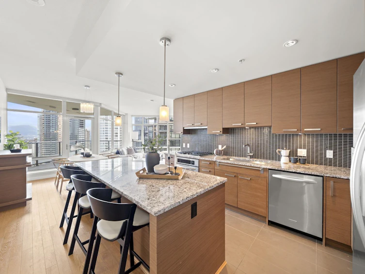 1701-6188 Wilson Avenue, Burnaby, BC, V5H 0A5 - 2