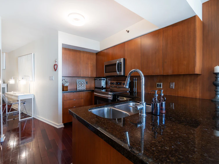 503-990 Beach Avenue, Vancouver, BC, V6Z 2N9 - 13