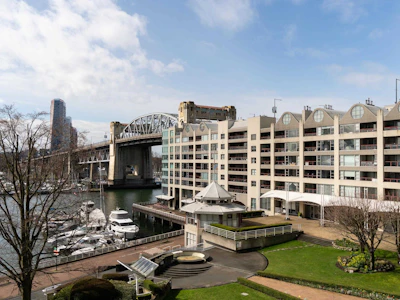 503-990 Beach Avenue - 5