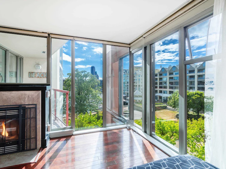 503-990 Beach Avenue, Vancouver, BC, V6Z 2N9 - 2