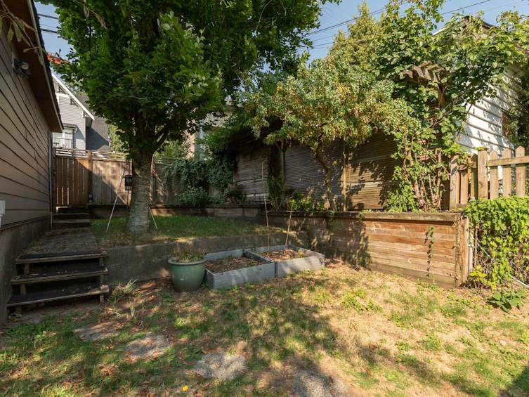 3853 Frances Street, Burnaby, BC, V5C 2P1 - 26