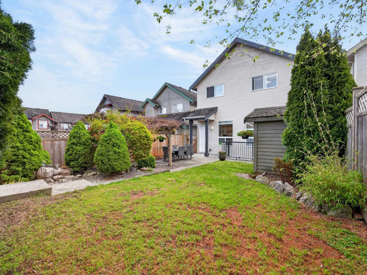 19485 66a Avenue, Surrey, BC, V4N 0C3 - 33