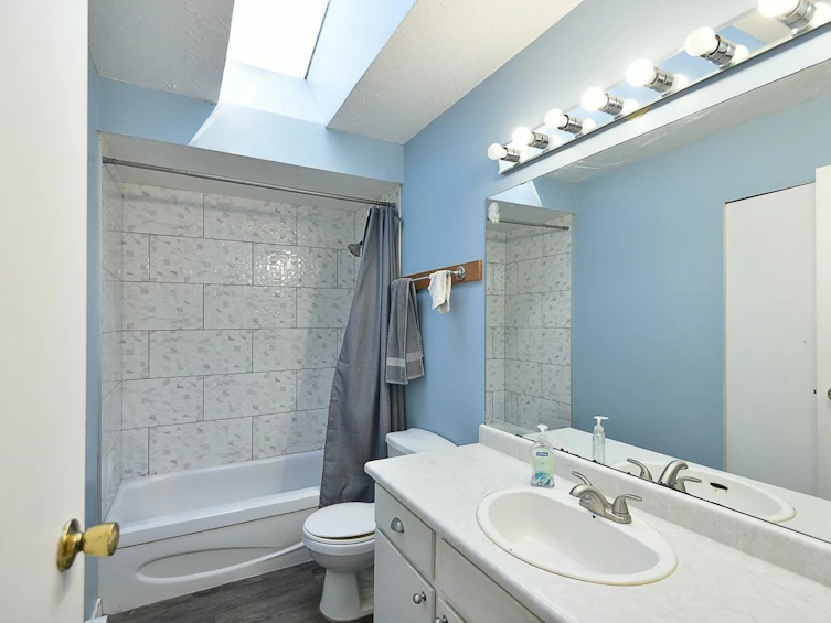 5727 Trail Avenue, Sechelt, BC, V7Z 0H8 - 11