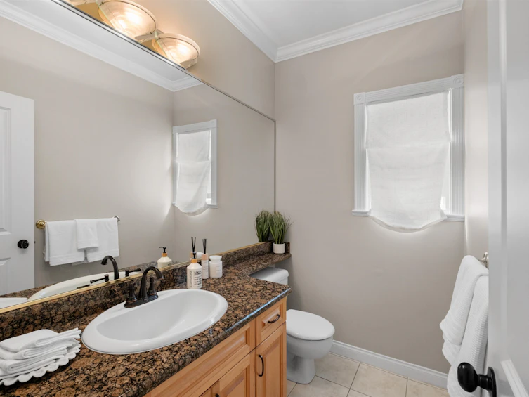 4127 Oxford Street, Burnaby, BC, V5C 1C8 - 17