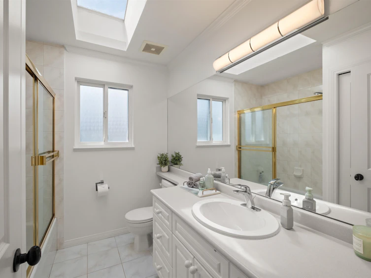 4127 Oxford Street, Burnaby, BC, V5C 1C8 - 22