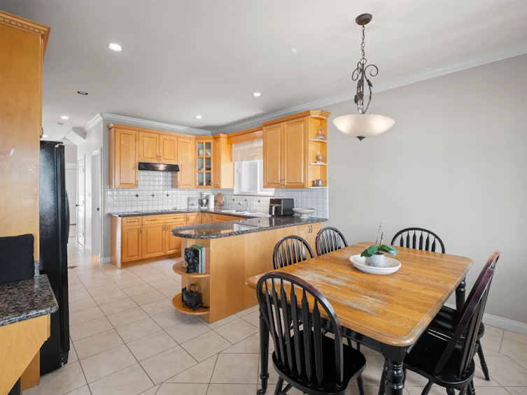 4127 Oxford Street, Burnaby, BC, V5C 1C8 - 12