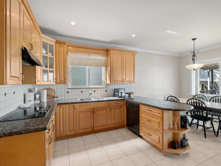 4127 Oxford Street, Burnaby, BC, V5C 1C8 - 10