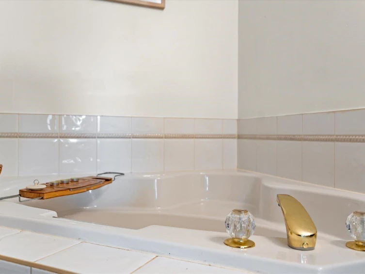401-2772 Clearbrook Road, Abbotsford, BC, V2T 6N6 - 25