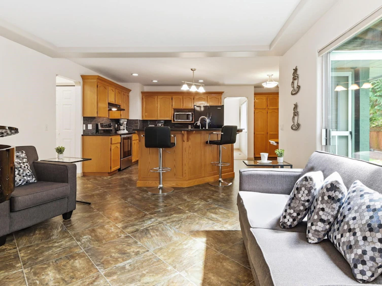 6022 187 Street, Surrey, BC, V3S 7P3 - 11