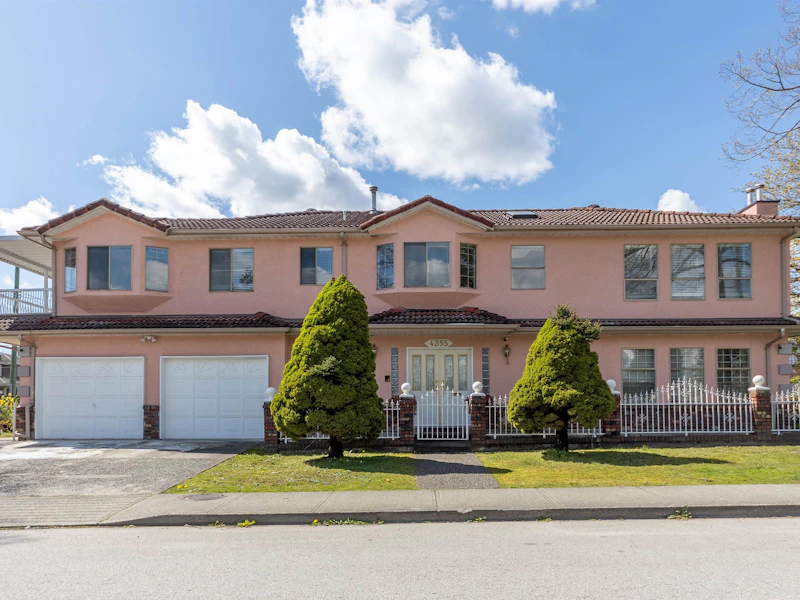 4355 Macdonald Avenue, Burnaby BC V5G 2Z8