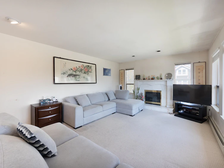 4355 Macdonald Avenue, Burnaby, BC, V5G 2Z8 - 3