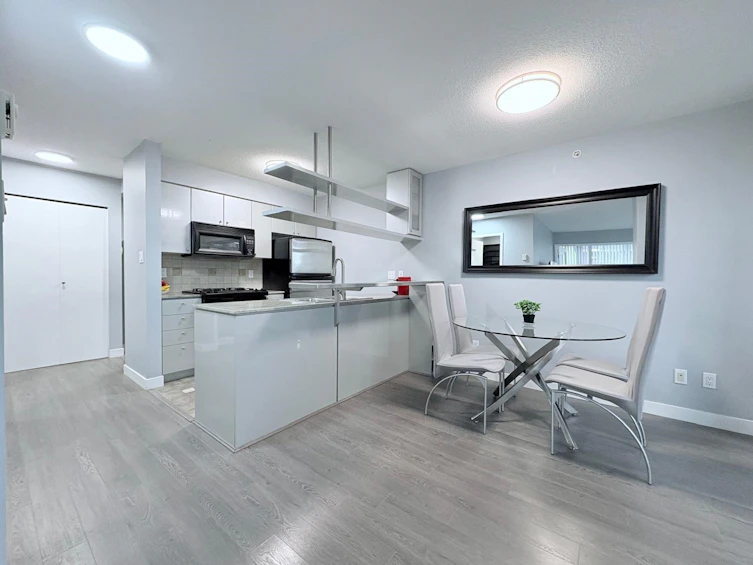 2706-1438 Richards Street, Vancouver, BC, V6Z 3B8 - 3