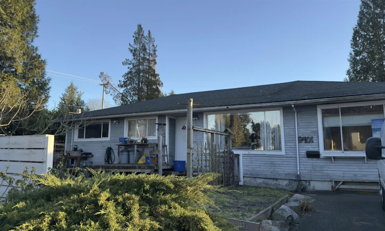 9401 Dawson Crescent