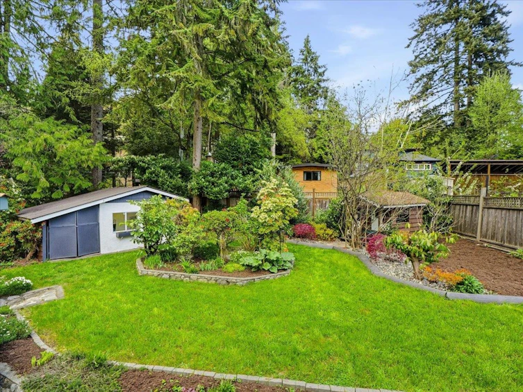 1392 Chamberlain Drive, North Vancouver, BC, V7K 1P6 - 31