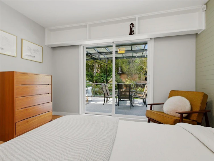1392 Chamberlain Drive, North Vancouver, BC, V7K 1P6 - 16